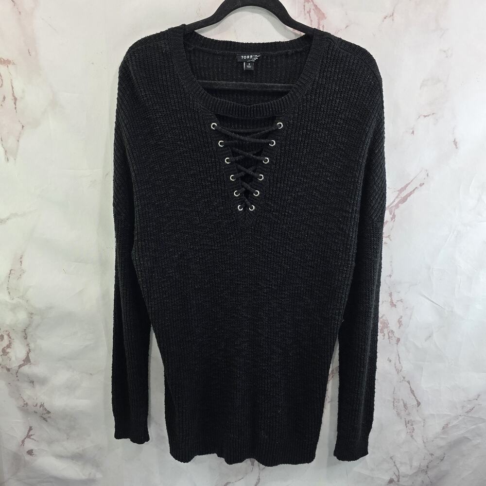 Torrid Sweater Womens 2 2X Black Cut Out Lace Up Vamp Goth V Neck Ribbed